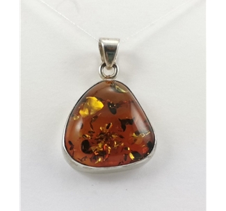 Amber Pendant (02)