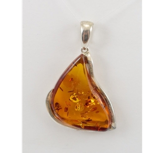 Amber Pendant (05)