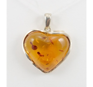 Amber Pendant (06)