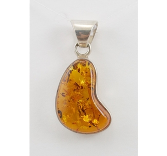 Amber Pendant (08)