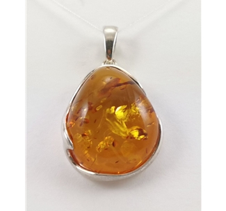 Amber Pendant (10)