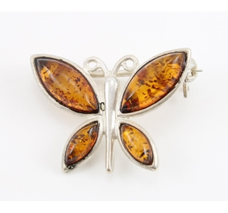 Amber Brooch (29) 01