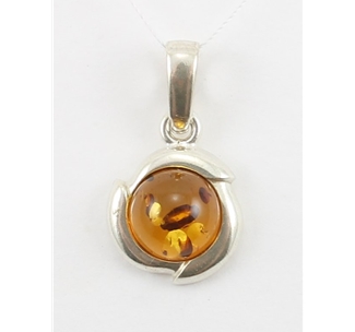 Amber Pendant (30) 01