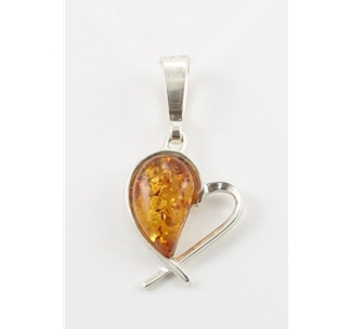 Amber Pendant (41) 01