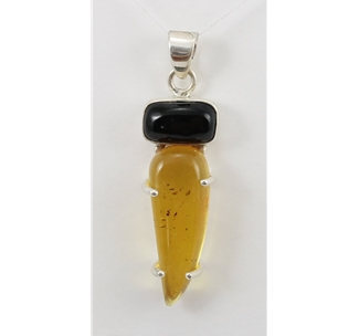 Amber Whitby Jet Pendant (03)