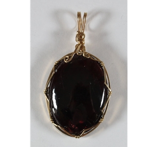 Garnet Pendant (01)