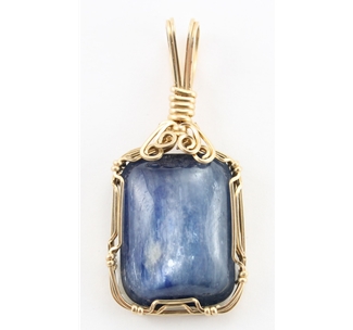 Kyanite Pendant (01)