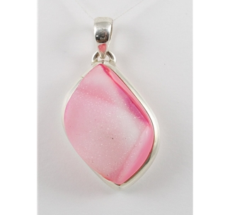 Pink Druzy Agate Pendant (04) 01