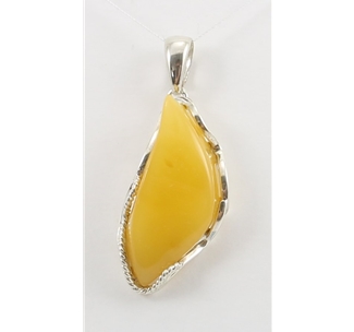 Yellow Amber Pendant (03)